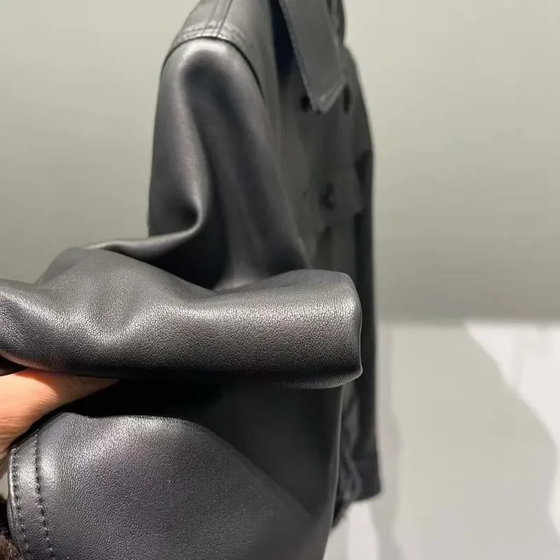 سترة جلدية أصلية عالية الجودة بياقة مقلوبة ملابس نسائية معطف ربيعي بجيب كبير قصير الطول من جلد الغنم الطبيعي الحقيقي