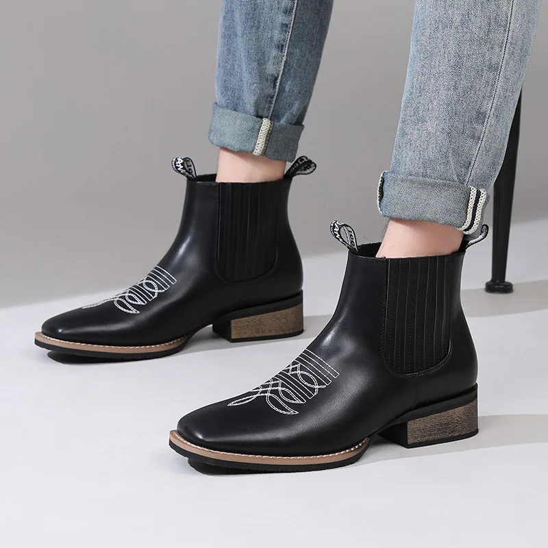 Botas de cuero para hombre, con mangas bordadas, diseño de un pie, botas británicas para exteriores de primavera y verano
