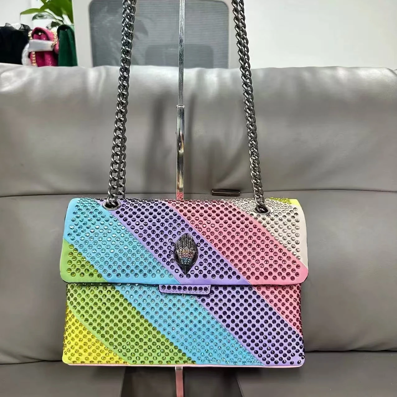 Chic Fabric Women Bag Luxury Crystal Embellishments Quilted Pattern Rainbow Patchwork Metal Icon Logo Joint Purse