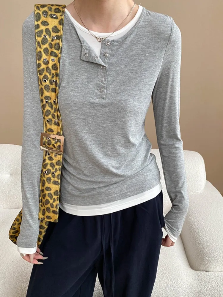 

2025 модные осенние женские топы контрастного цвета, искусственная двухсекционная облегающая футболка с прямыми плечами и круглым вырезом, нижняя рубашка