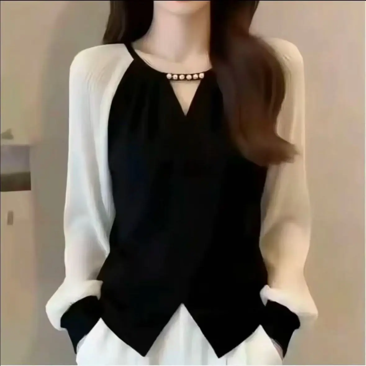 Black White Color 2026 New Fragrant Front Shoulder Long-Sleeved Shirt Spring Autumn Chiffon Sliver Splicing Top Color Blocking