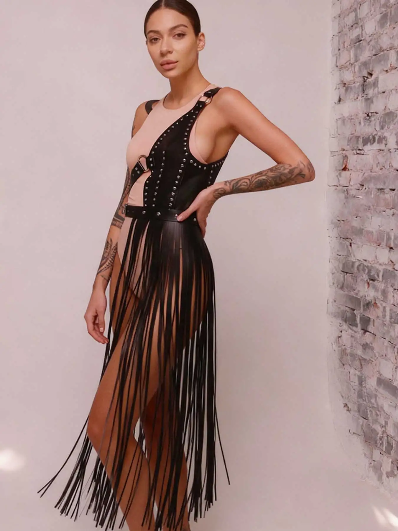 

Ремень из искусственной кожи с бахромой и регулируемой цепочкой в стиле панк для женщин, для музыкальных фестивалей и вечеринок