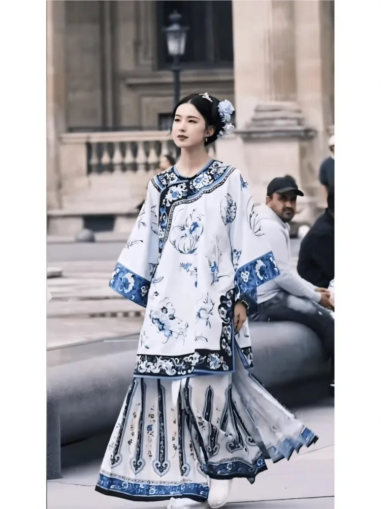 

New Chinese-style flag-bearer clothing evening Hanfu women's embroidered dress and skirt set