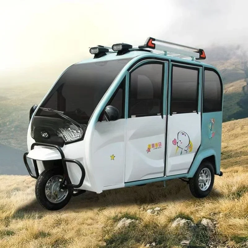 DurableNew five-door four-seat fully enclosed passenger electric vehicle with canopy to pick up and drop off students manned pas