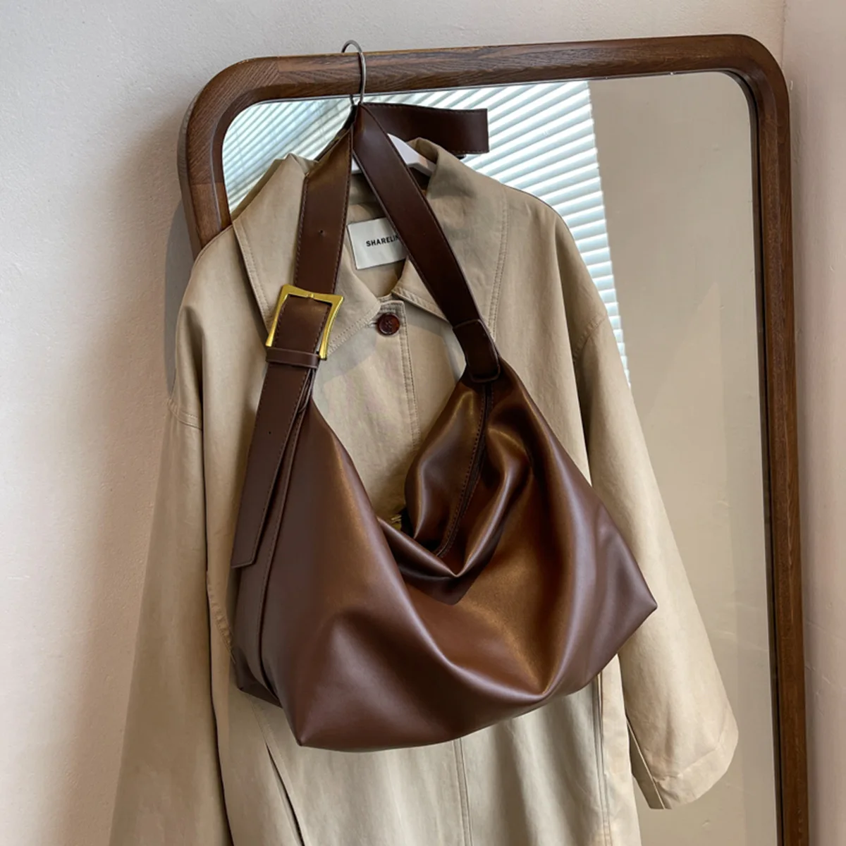 

2025 Genuine Leather Bag Soft Leather Women's Large-capacity Cowhide Single-shoulder Tote Simple Crossbody Designer Luxury Bag