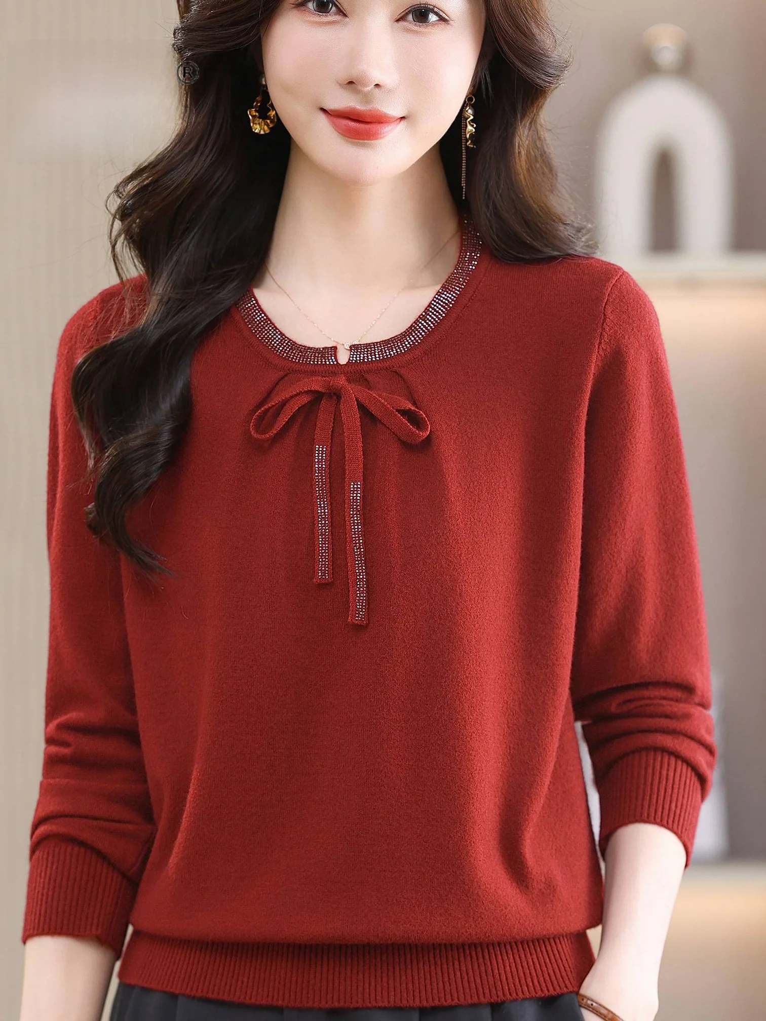 

Spring Autumn Knitted Knot Loose Fit Women's T-irt Faionable Versatile Base Layer Top for Middle-Aged Ladies