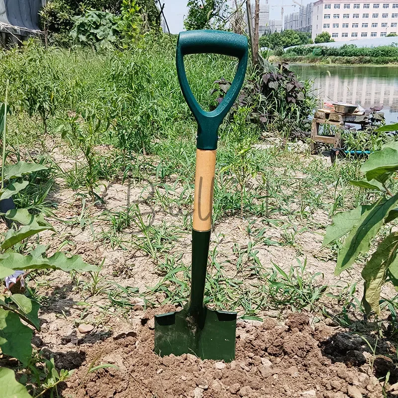 Gardening wooden handle large steel shovel planting flowers and vegetables large shovel garden digging soil loosening planting