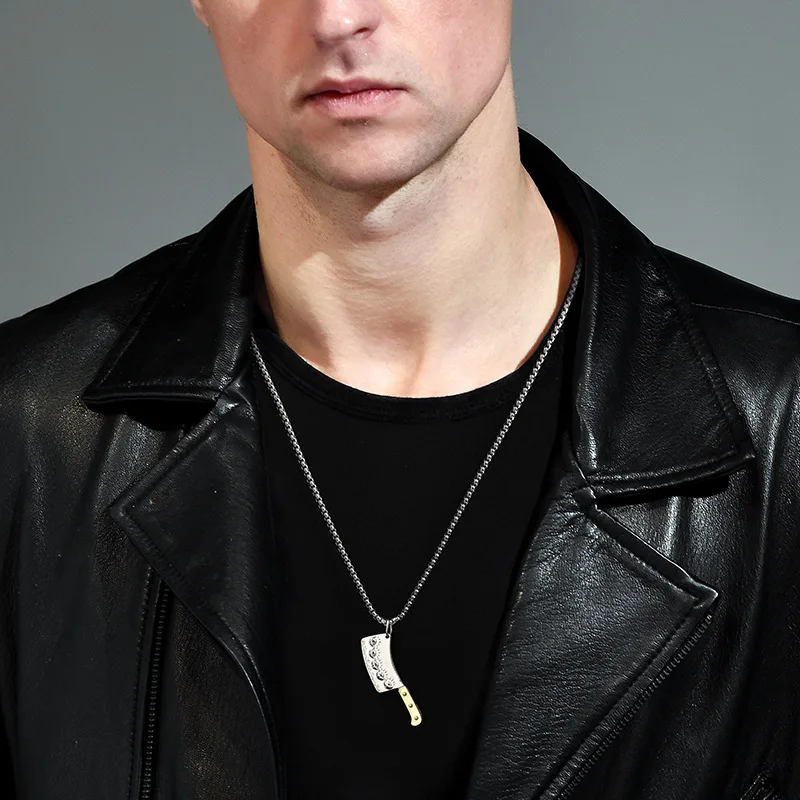 المعلقات قلادة من الفولاذ التيتانيوم المخصصة التي تجذب الثروة هي إكسسوارات رجالية متعددة الوظائف شائعة