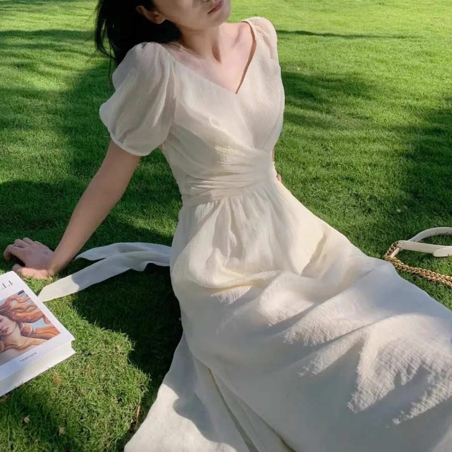 

【New style】Tea break French style dress, niche design, retro collar, 2026 summer, high-end, soft-wind, first love skirt