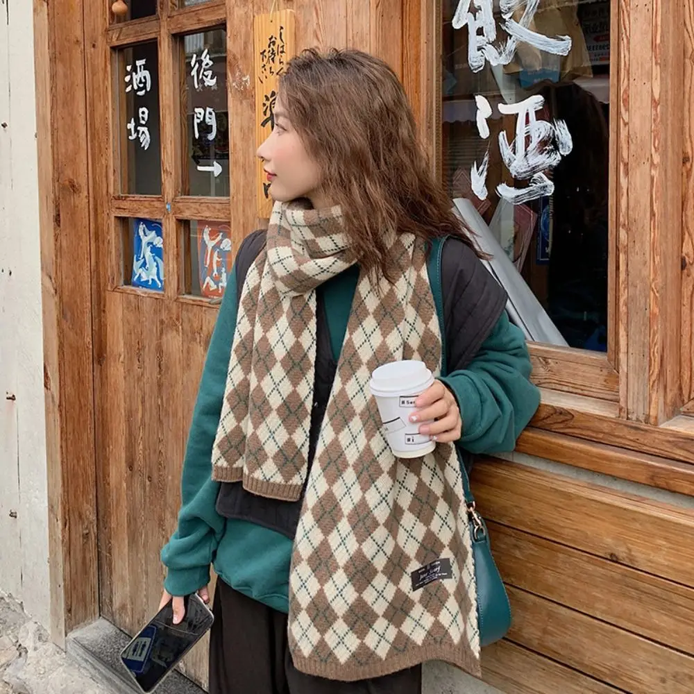 Elegant Korean Style Diamond Check Scarf Thickened Windproof Y2K Checkered Scarf Plaid Long Winter Cashmere Shawl Women/Men