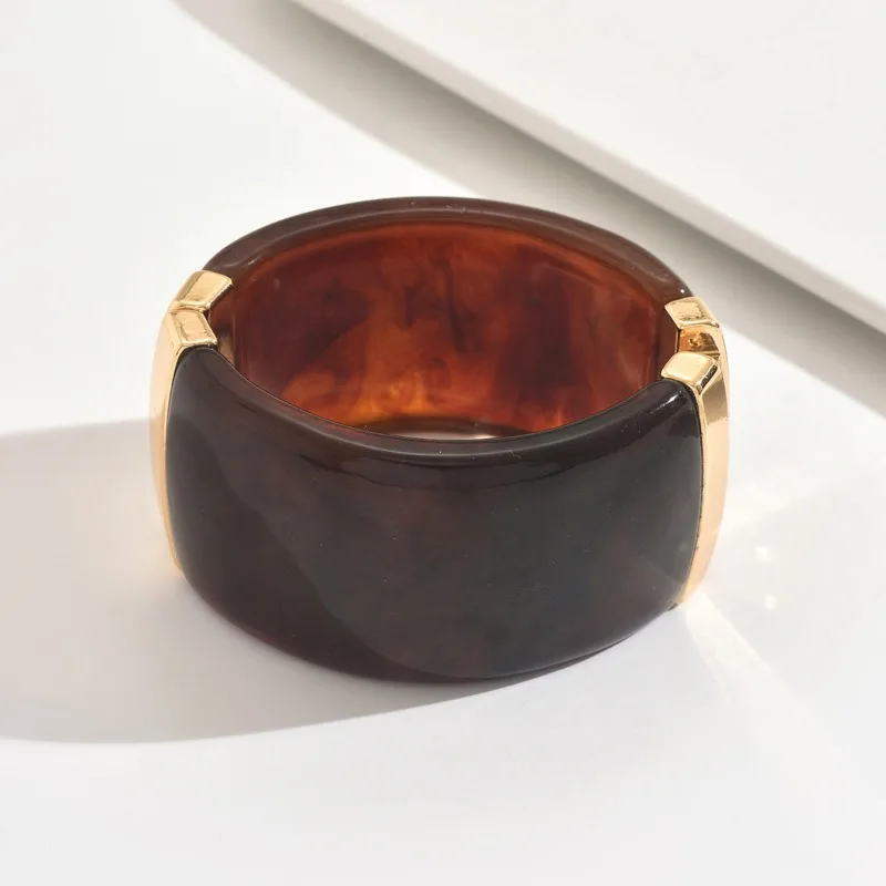 Classic Amber Color Acrylic Wide-face Bangle for Women, Japanese and Korean Simple Design, High-end Temperament Fashion Bracelet