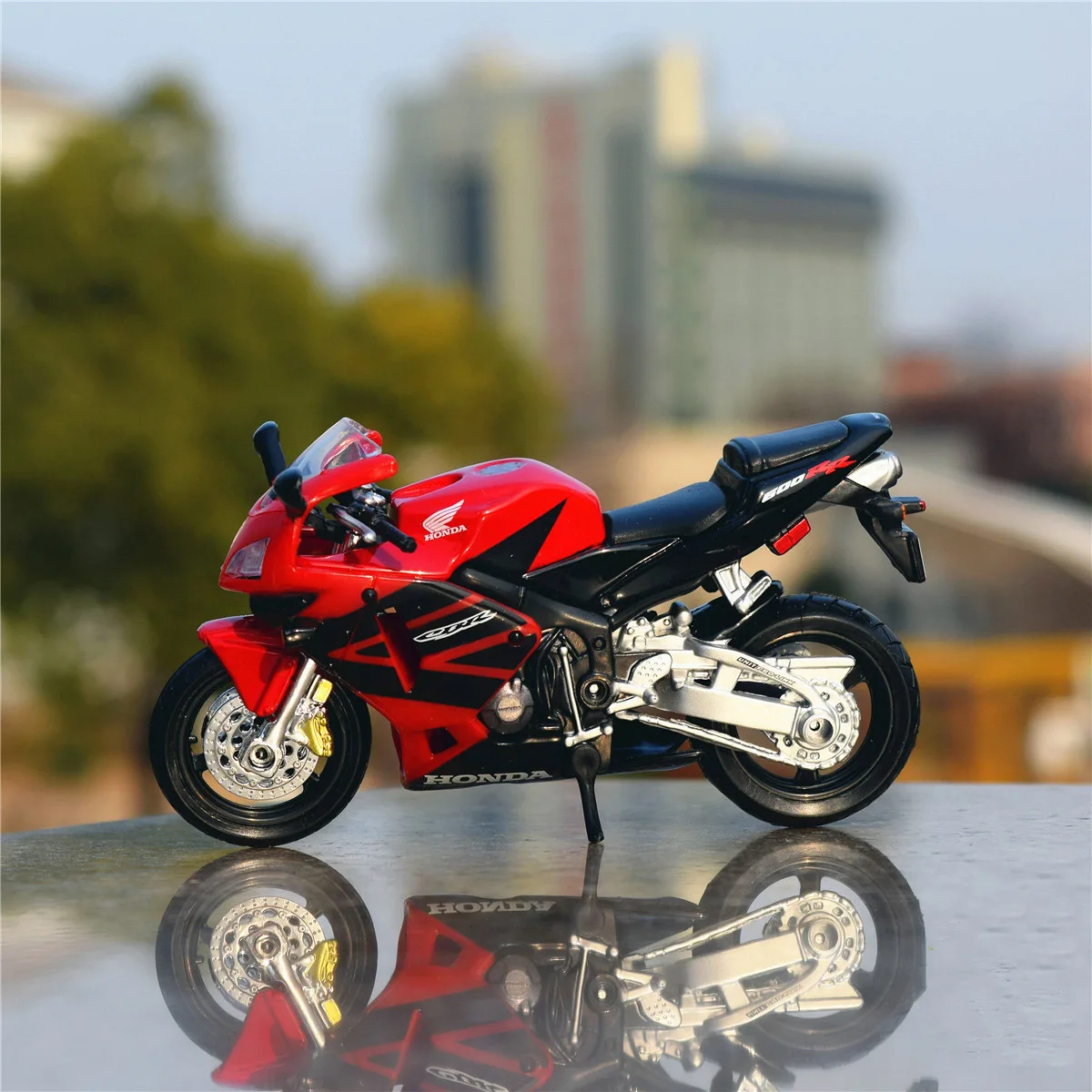 Maisto 1:18 HONDA CBR 600RR Alloy Racing Motorcycle Model Simulation Diecast Metal Motorcycle Model Collection Children Toy Gift