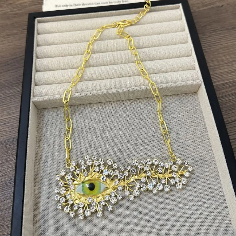 

Brand Fashion Show Rhinestone Eye Pendant Necklace For Women Jewelry Gorgeous Chunky Statement Necklace Accessories