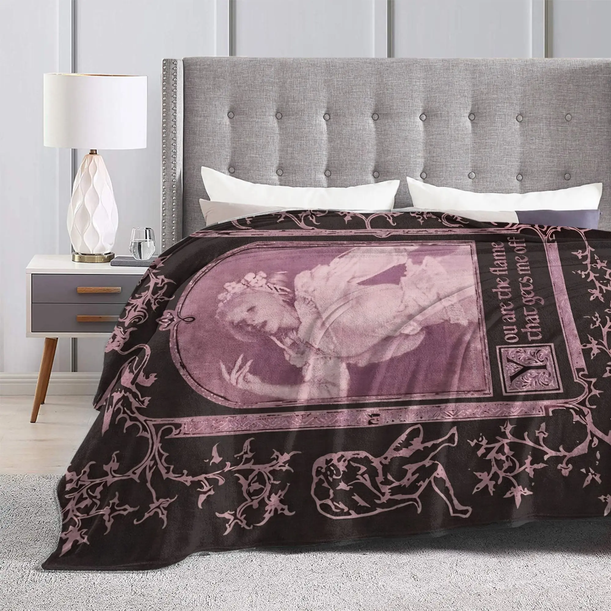 Melanies Martinezs Singer Blankets Hades Circle Flannel Awesome Soft Throw Blanket for Bedding Lounge Textile Decor