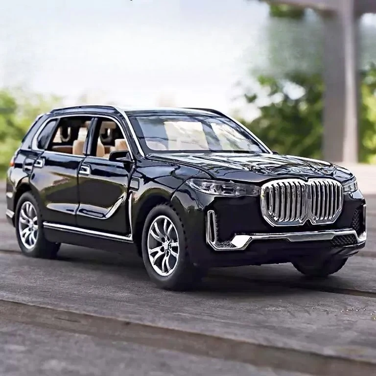 

1:24 X7 SUV Alloy Car Model Diecast & Toy Vehicles Metal Toy Car Model Collection Sound and Light Simulation Gift