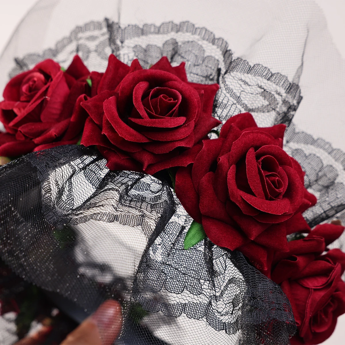 バロック様式の手作り赤い花ヘッドバンド女性のためのレースのヘアバンドハロウィンパーティーヘアアクセサリー