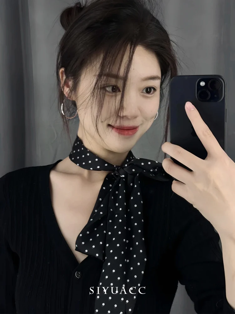 Sciarpa di seta retrò Bla bianca a pois piccoli Autunno Inverno Ele Versatile Sciarpa Ne Sa Fascia per capelli Accessorio per capelli per le donne