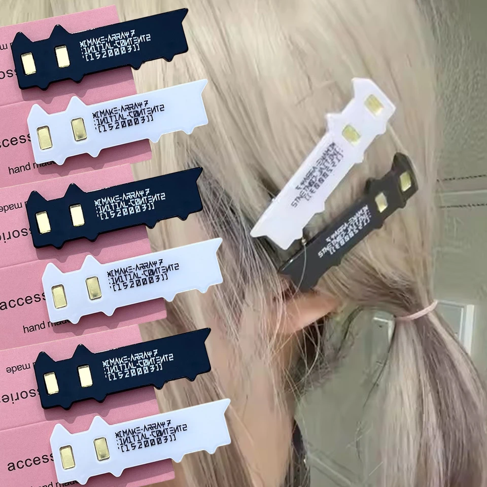 

4pcs Anime Cyberpunk Cat Hairpins Girl Cute Black White Cat Acrylic Hair Clip Goth Headwear Carnival Party Hair Accessories