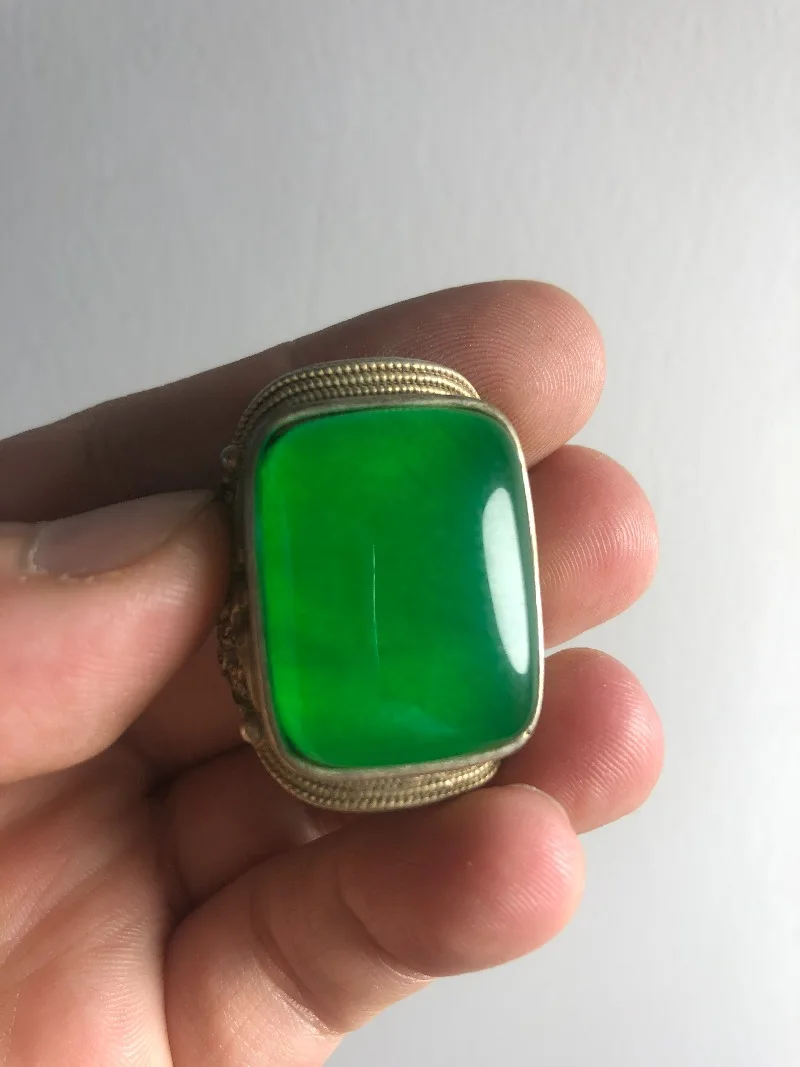 Vintage Collected Old Silver Open Ring, Hand‑Inlaid Green Gemstone, Antique‑Style Retro Curio Adjustable Finger Jewelry