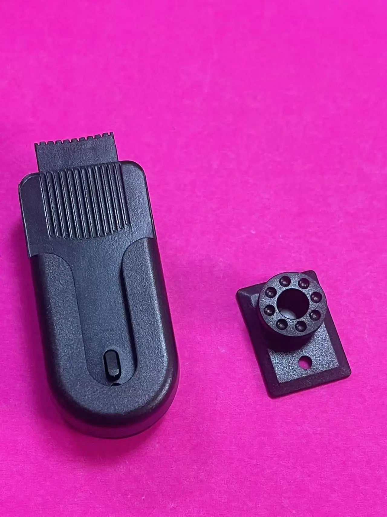 

Sheath Clasp Hook Cellet Universal Swivel Belt Clip For Car Mount, Go Pro Mount, GPS, Walkie-Talkie Smartphones