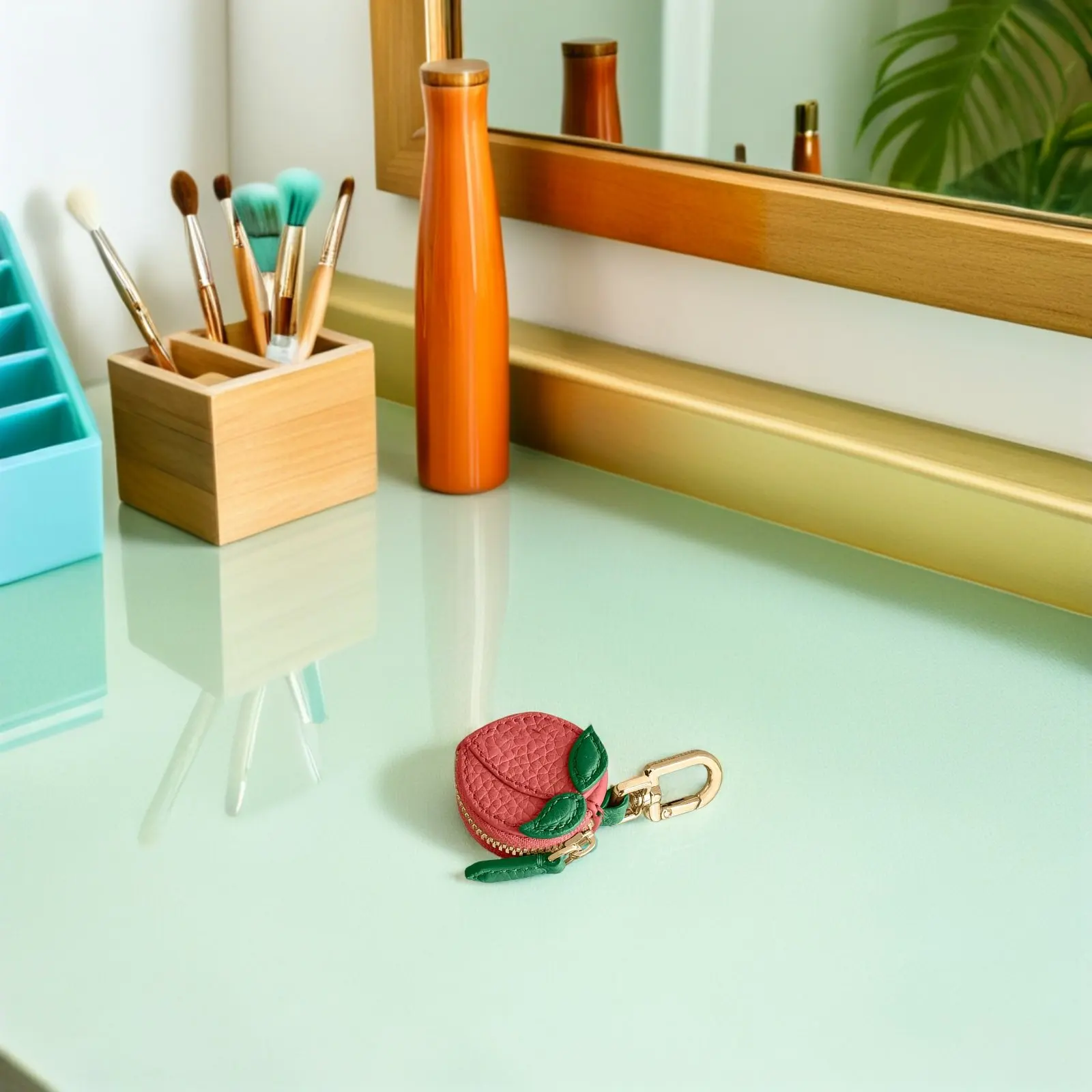 

Mini Peach Shaped Coin Purse Keychain Realistic Fruit Charm Wallet for Keys Coins Access Cards Cute Stylish Pouch Keychain