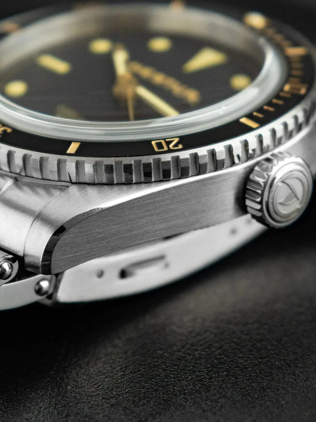 ساعة غواص فاخرة للرجال من Hestur، جديدة مطورة ريترو NH35 ميكانيكية أوتوماتيكية 6200 ساعات ياقوت مقاومة للماء 200 متر مضيئة