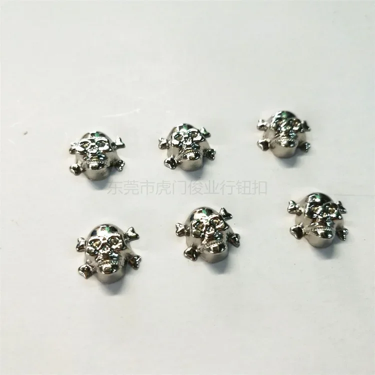 【6pcs】Zinc Alloy Metal Collision Cowboy Skull Head Irregular Button Shaped Buckle