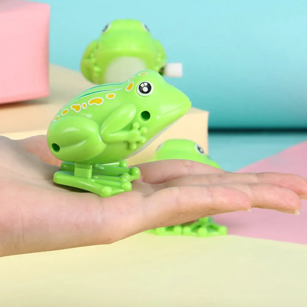 

4Pcs Lifelike Jumping Clockwork Frogs Premium Plastic Kids Animal Plaything Portable Compact Novelty Wind-Up Decorative Ornament