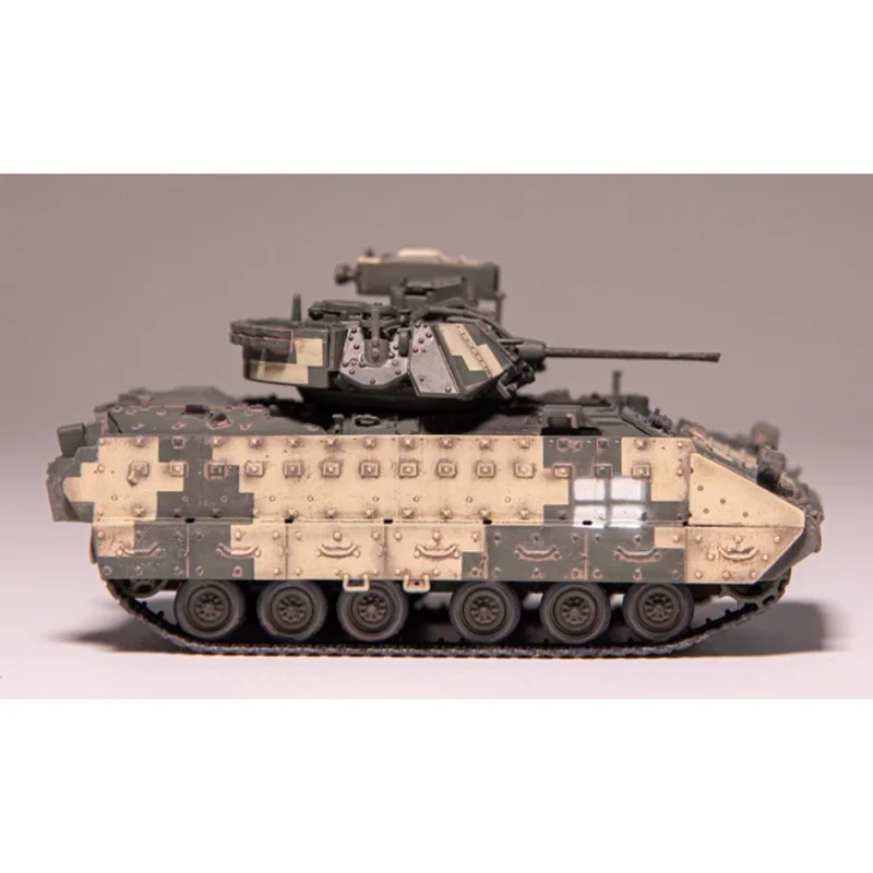 

Масштаб 1/72 M2A2 Брэдли пехотная боевая машина, украинская M2A2 ODS, готовая пластиковая модель, коллекция орнаментов