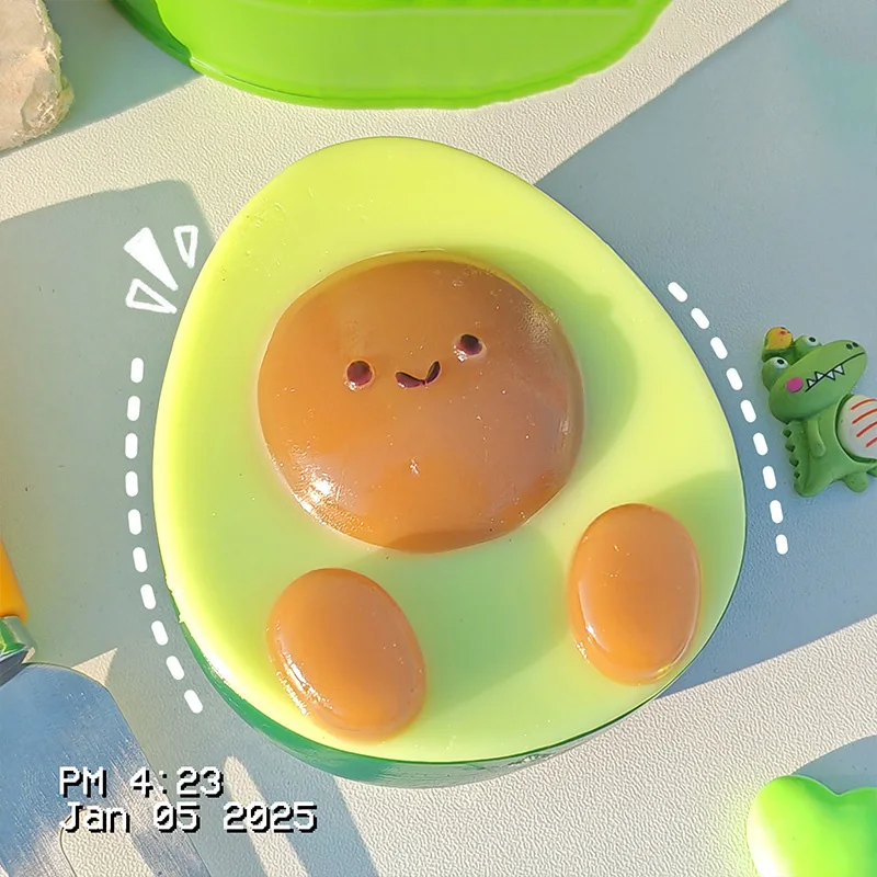 Avocado-Silikon-Quetschspielzeug zum Stressabbau, Entlüften, Squish, weiches sensorisches Zappelspielzeug, Schreibtischzubehör für Kinder, Teenager, Erwachsene