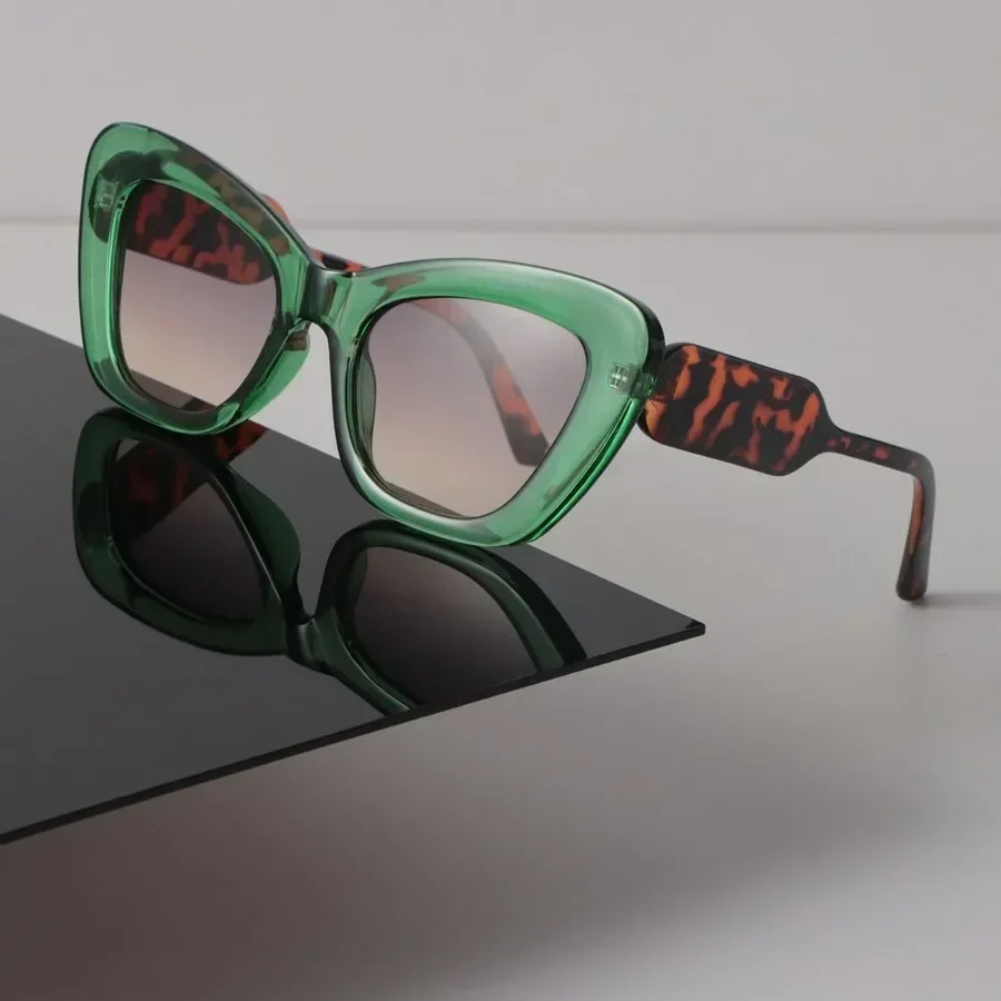 Lovely Mirror Cat Eye Sunglasses Women Men Designer Sun Glasses Classic Female Male Casual Colors Oculos De Sol