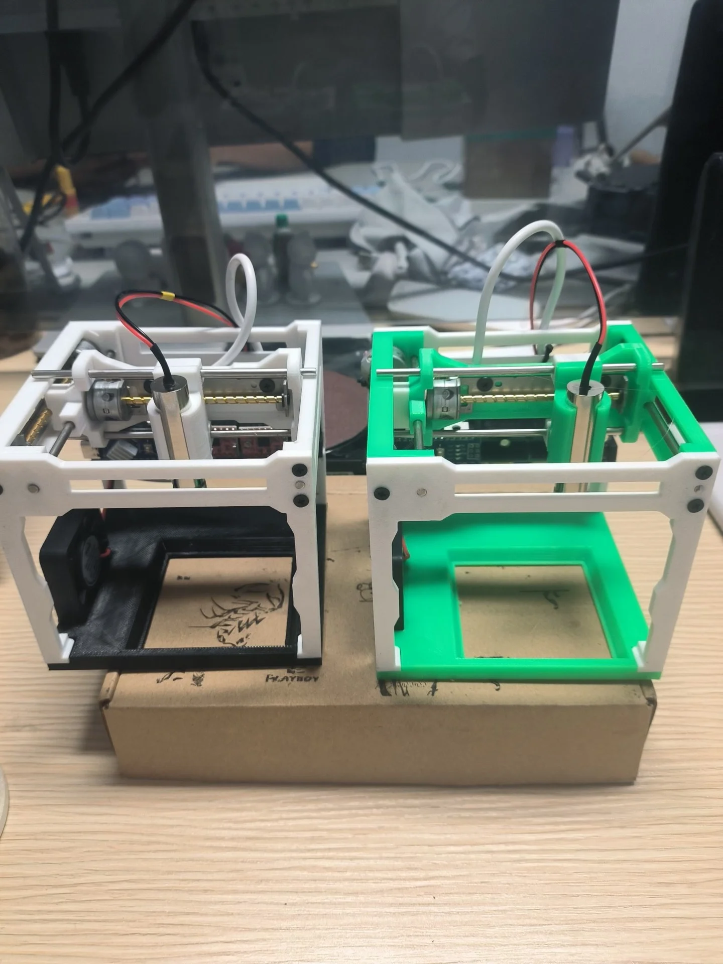 

STARRAY 4 DIY Mini Laser Engraver Kit (Beginner Friendly) - 250mW Laser, Lasergrbl Control, for Wood/Paper/Plastic