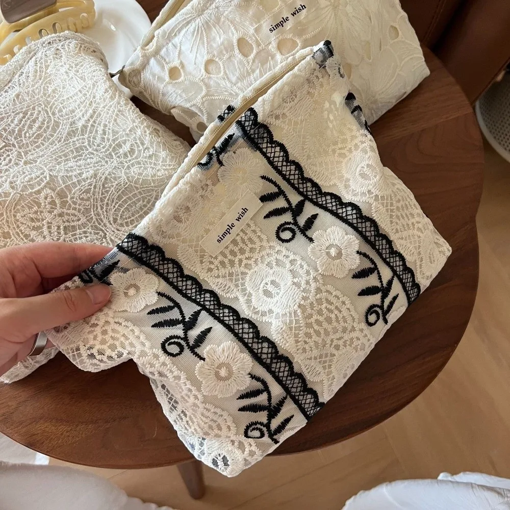 Elegant Makeup Bag Boho Style Floral Embroidered Cosmetic Organizer Bags Lace Large Capacity Toiletry Brush Pouch for Women