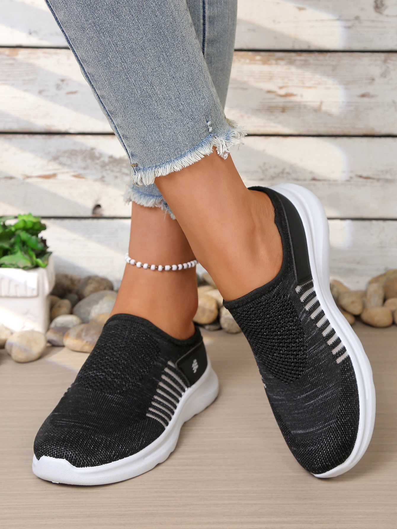 2026 Neue Damen-Hohlnetz-Slipper mit rückenfreiem Design, leichte Plateau-Walkingschuhe, bequeme Outdoor-Freizeitschuhe aus Netzstoff – Detail 12