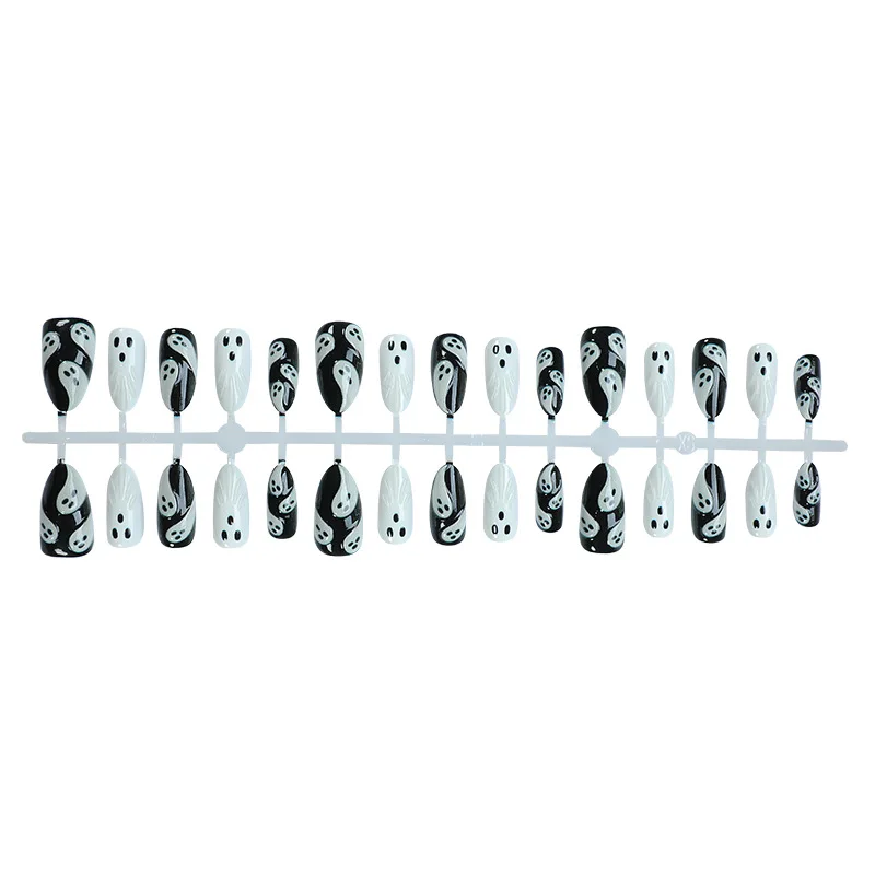 30個入り 2025年ハロウィン アーモンド型 怖い白黒ゴースト装着可能 3Dフェイクネイルアートパッチ 付け爪 マニキュアセット
