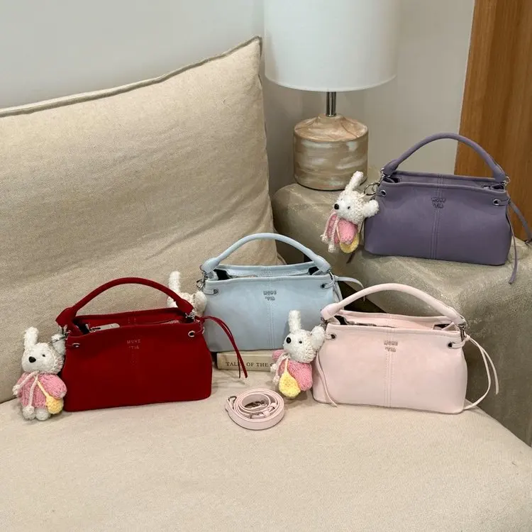 

2026 New Simple Daily Versatile Commuter Convenient Pillow-shaped Bag Portable One Shoulder Crossbody Retro Premium