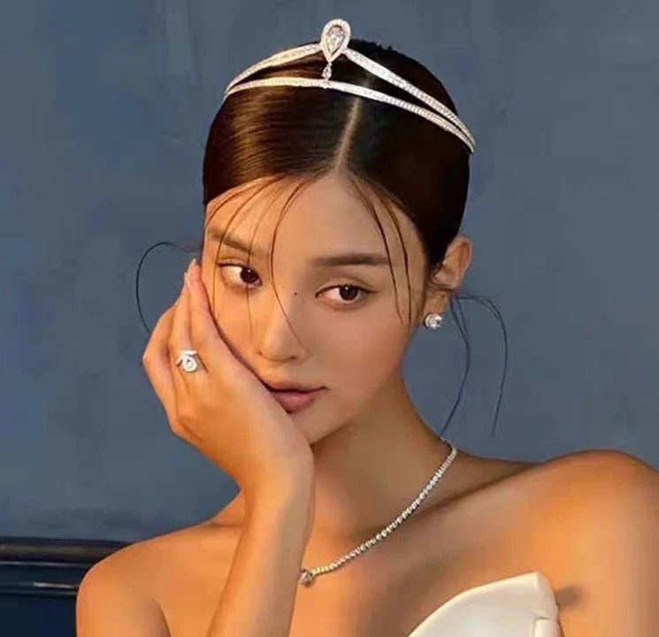 

Простой головной убор с короной, ретро темперамент, премиум-класса, повязка на голову с бриллиантами, аксессуары для свадебного платья на день рождения