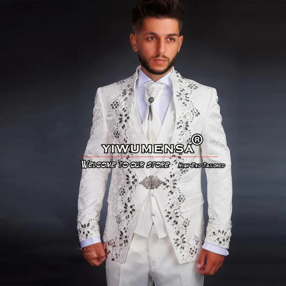 

White Floral Men Suits For Wedding Crystals Beading Jacket Vest Pants 3 Pieces Formal Prom Tuxedos Bridegroom Marriage Clothing