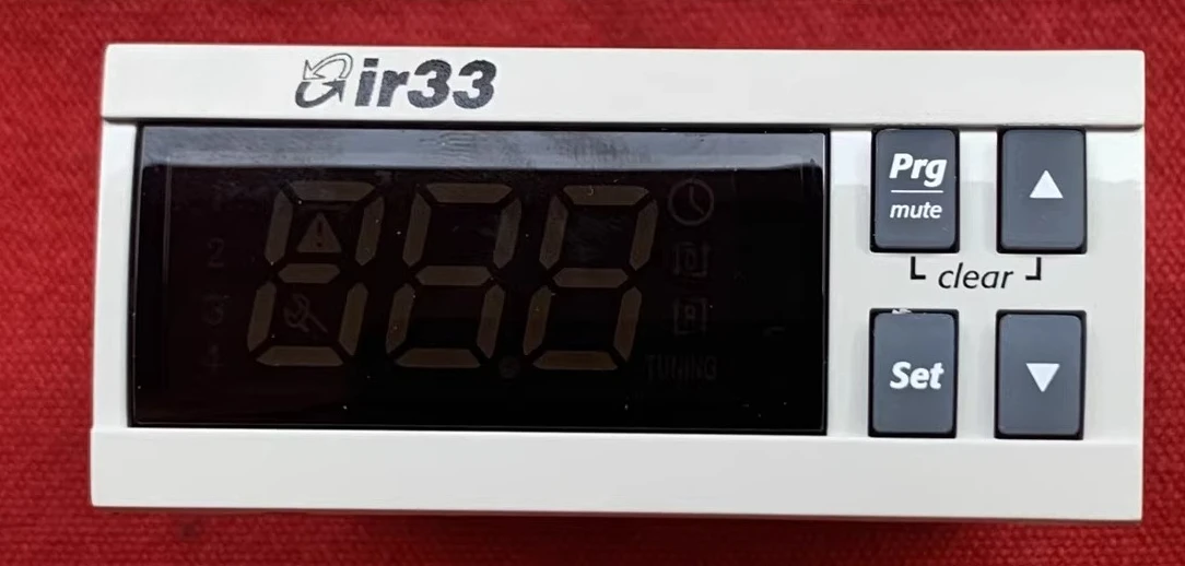 Italian Ca-rle IR33 thermostat IR33W7HR20