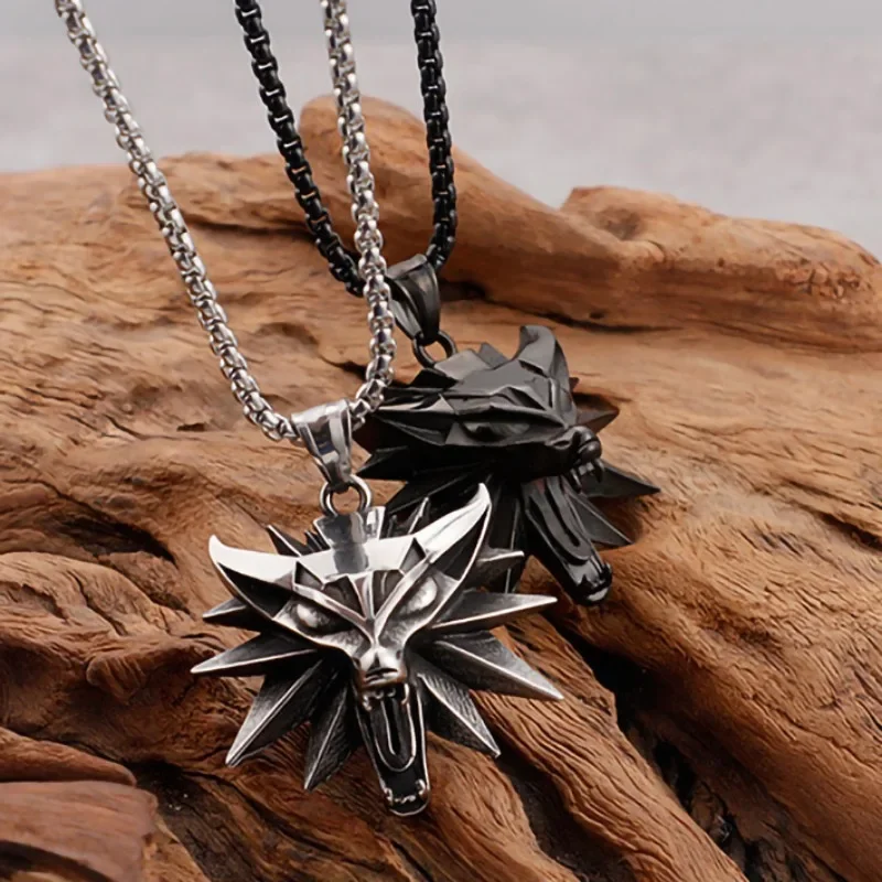 The Witcher 3 Wild Hunt Cosplay Necklace Fashion Geometric Wolf Head Animal Necklace for Men and Women Jewelry Accessories Gifts