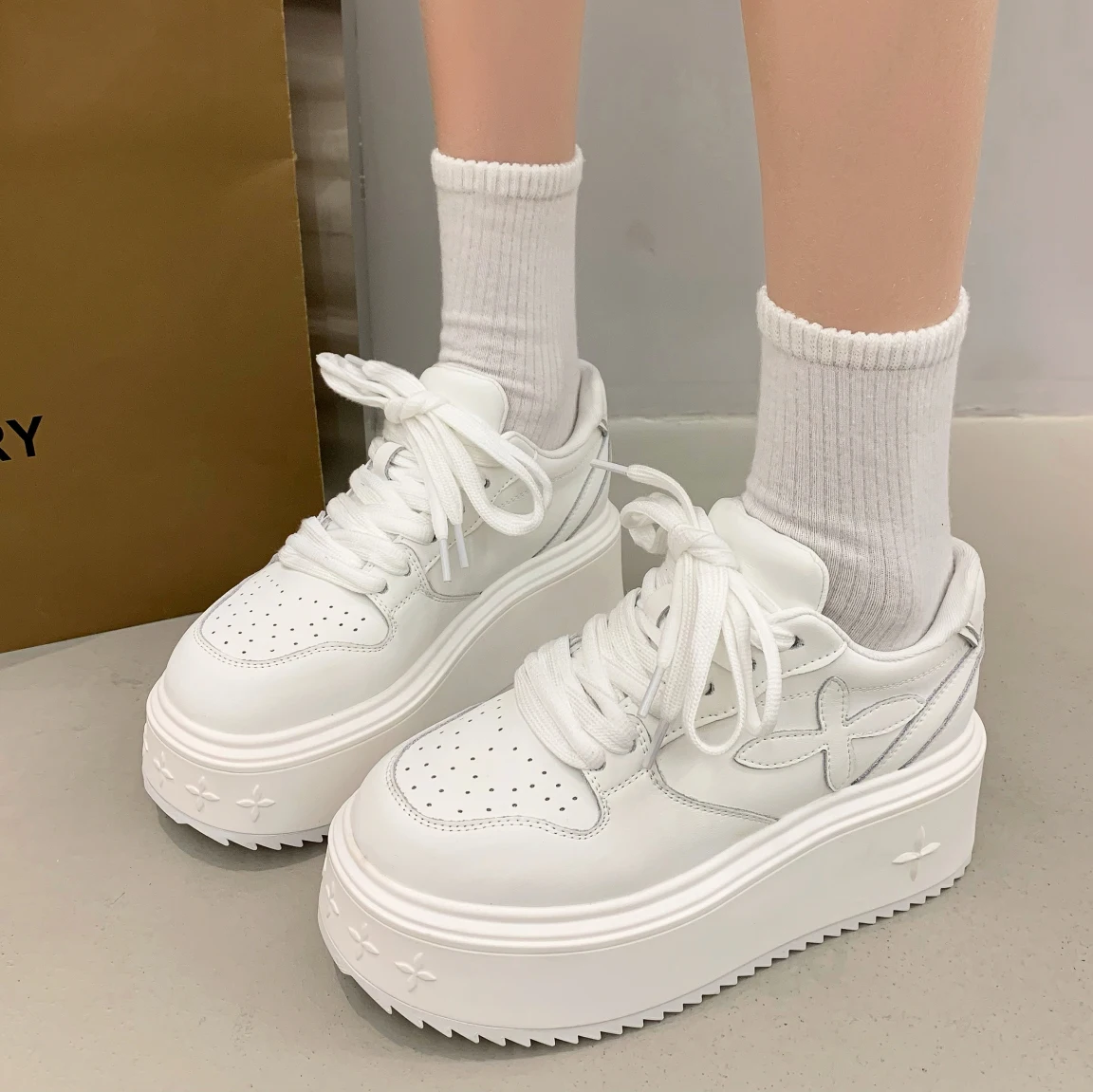 Autumn Women Sneakers Luxury 7cm Platform Casual Shoes Flat Skateboard Trainers Tennis Sports Shoes Comfortable Chunky Sneakers