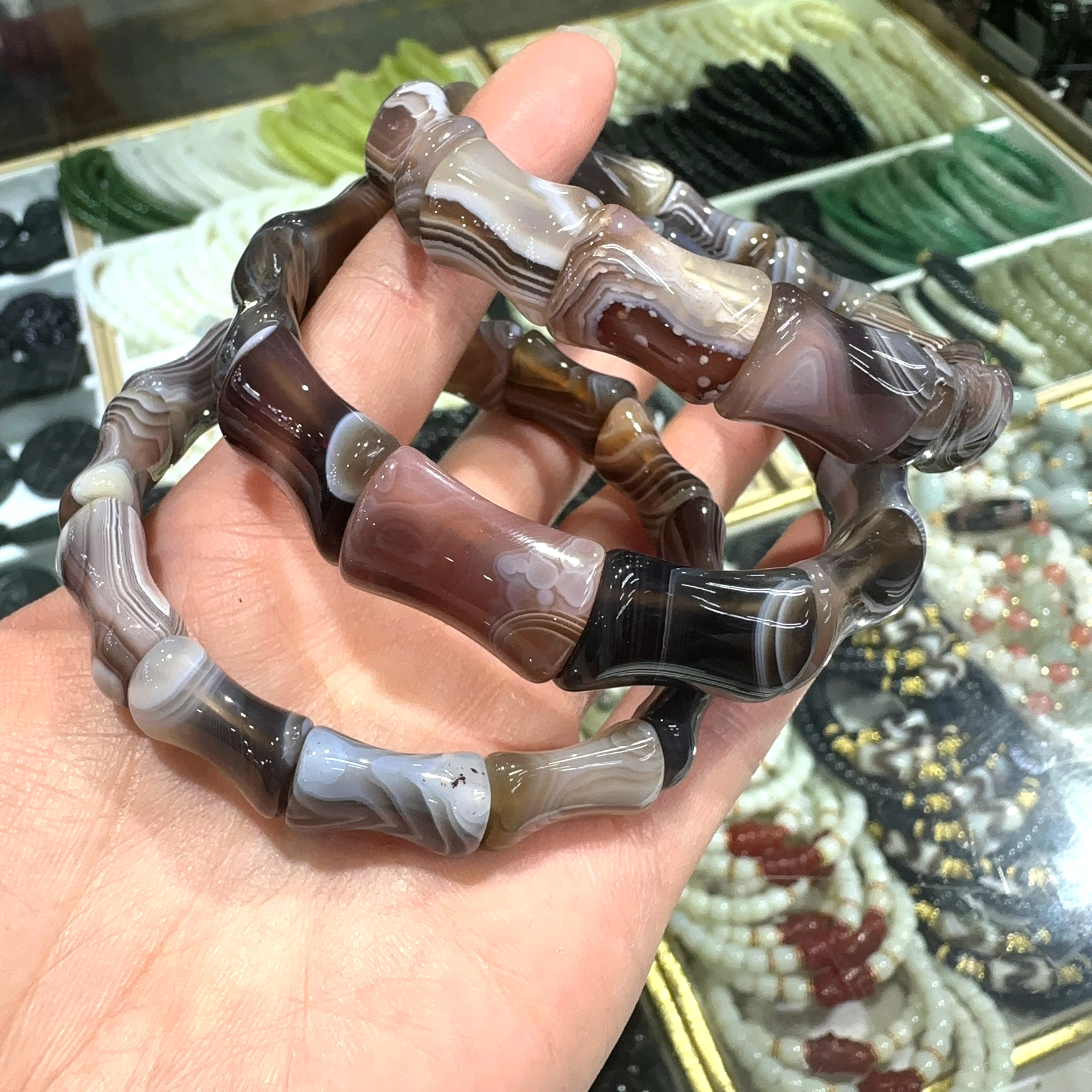 New High-Quality Natural Stone Striped Persian Gulf Agate Elastic Bracelet Suitable For Men And Women's Fashion Jewelry Gifts
