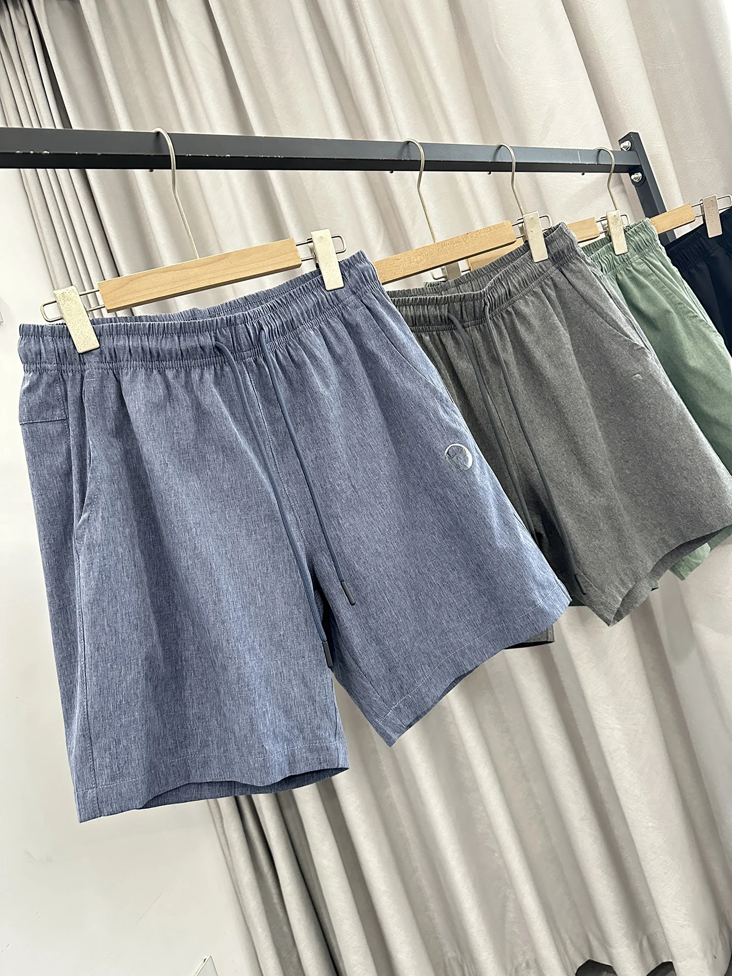 Quick Dry Outdoor Sports Shorts for Men Soft And Non-Collapsing Breathable Skin-Friendly Pure Color Elastic Waist Polyester F...