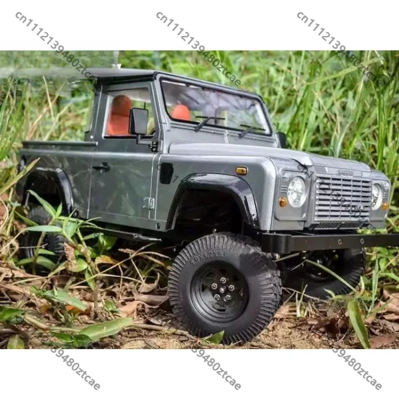 Crawler Open‑Door Car Body Shell, D90 Wagon Travel Version / D90 Pickup Truck, Off‑Road Simulation Hard‑Shell Upgrade Spare‑Part