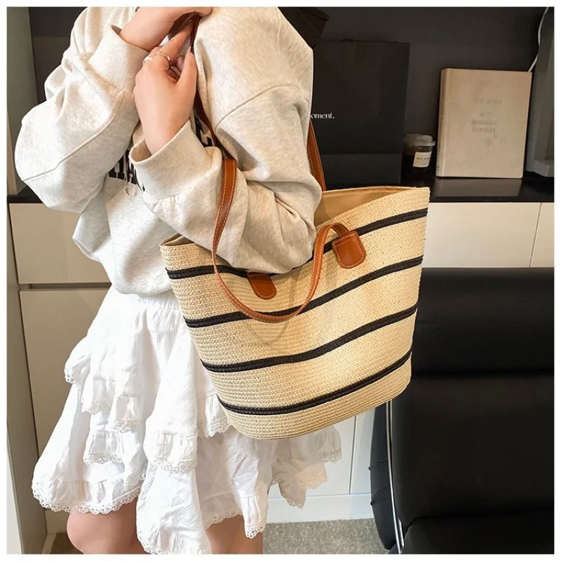 

Elegant Ladies Leather Handbag Tote Bag With Shoulder Strap Classic Crossbody Style Designer Inspired Luxury Brand