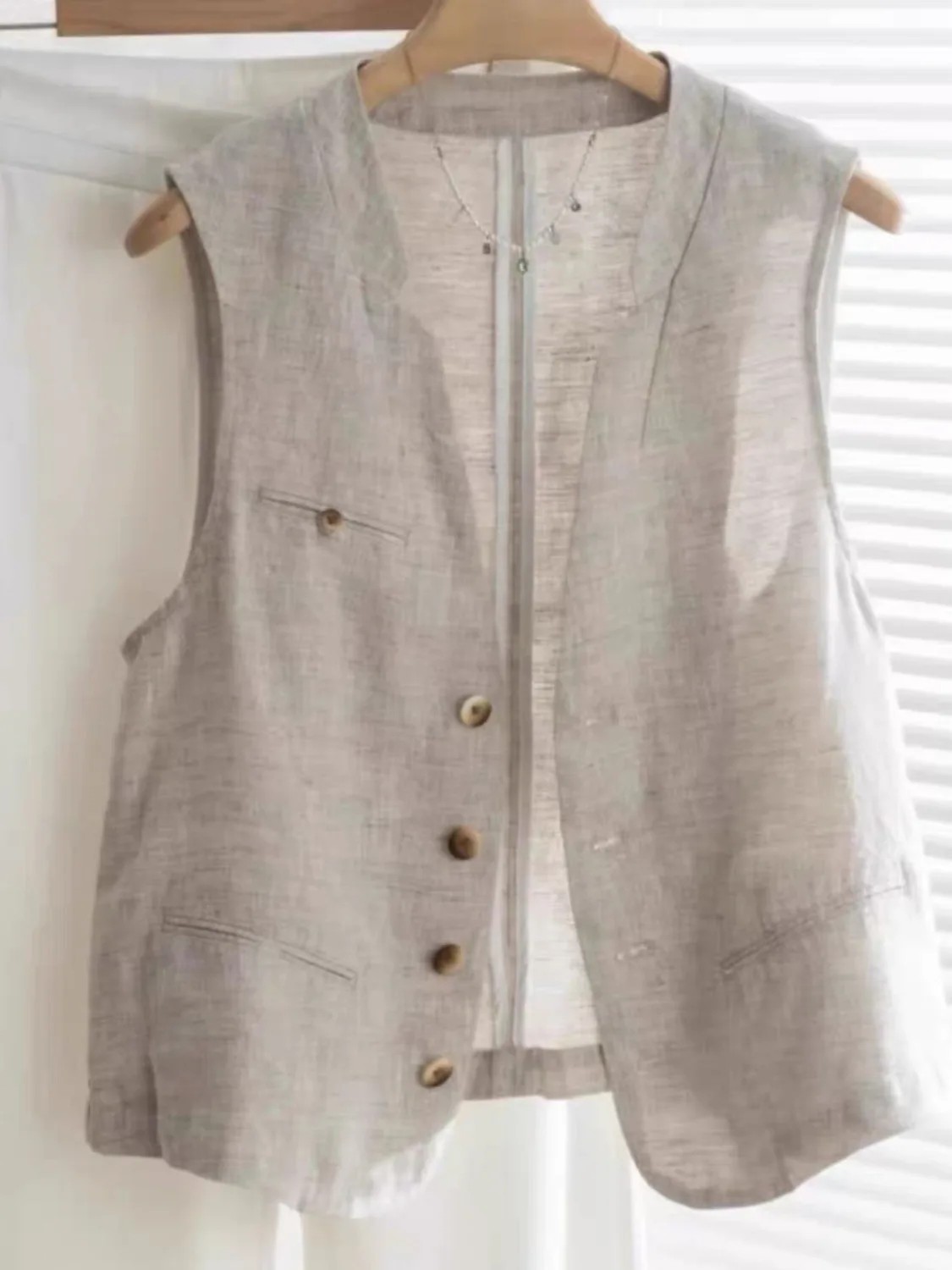 

Легкий льняной жилет с v-образным вырезом, женский летний художественный свободный многослойный хлопковый льняной топ в стиле ретро, тонкий топ на пуговицах с цветочным узором