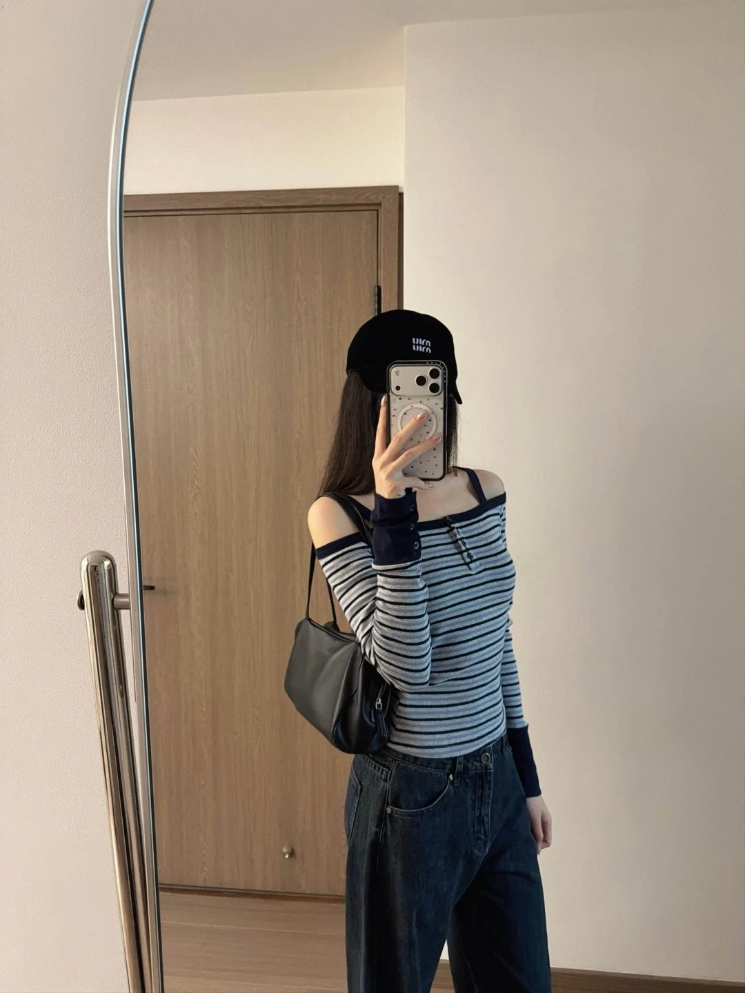Korean Striped Color Block One Shoulder Long Sleeve T-Shirt Women's Autumn Atmosphere Sensation Slimming Shoulder Exposure Mi...