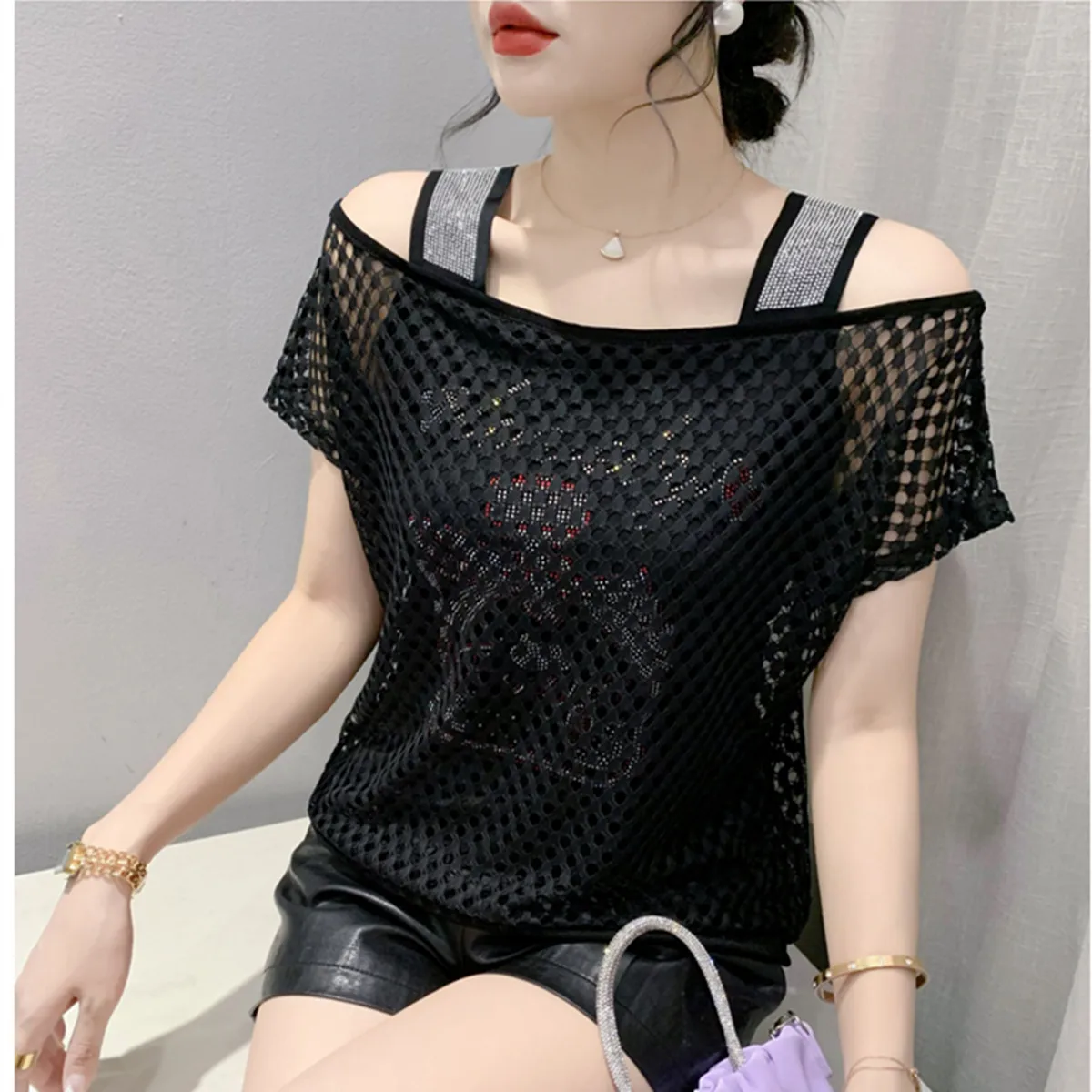 Summer Women's Clothes Chic Fake Two Piece Short Sleeve TShirt Female Sexy Off Shouler Hollow out Rhinestones Fashion Ladies Top