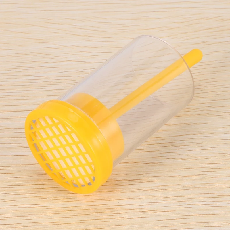 زجاجة علامة قفص علامة ملكة النحل البلاستيكية مع مكبس معدات تربية النحل لالتقاط ملكة النحل دون إيذاءها