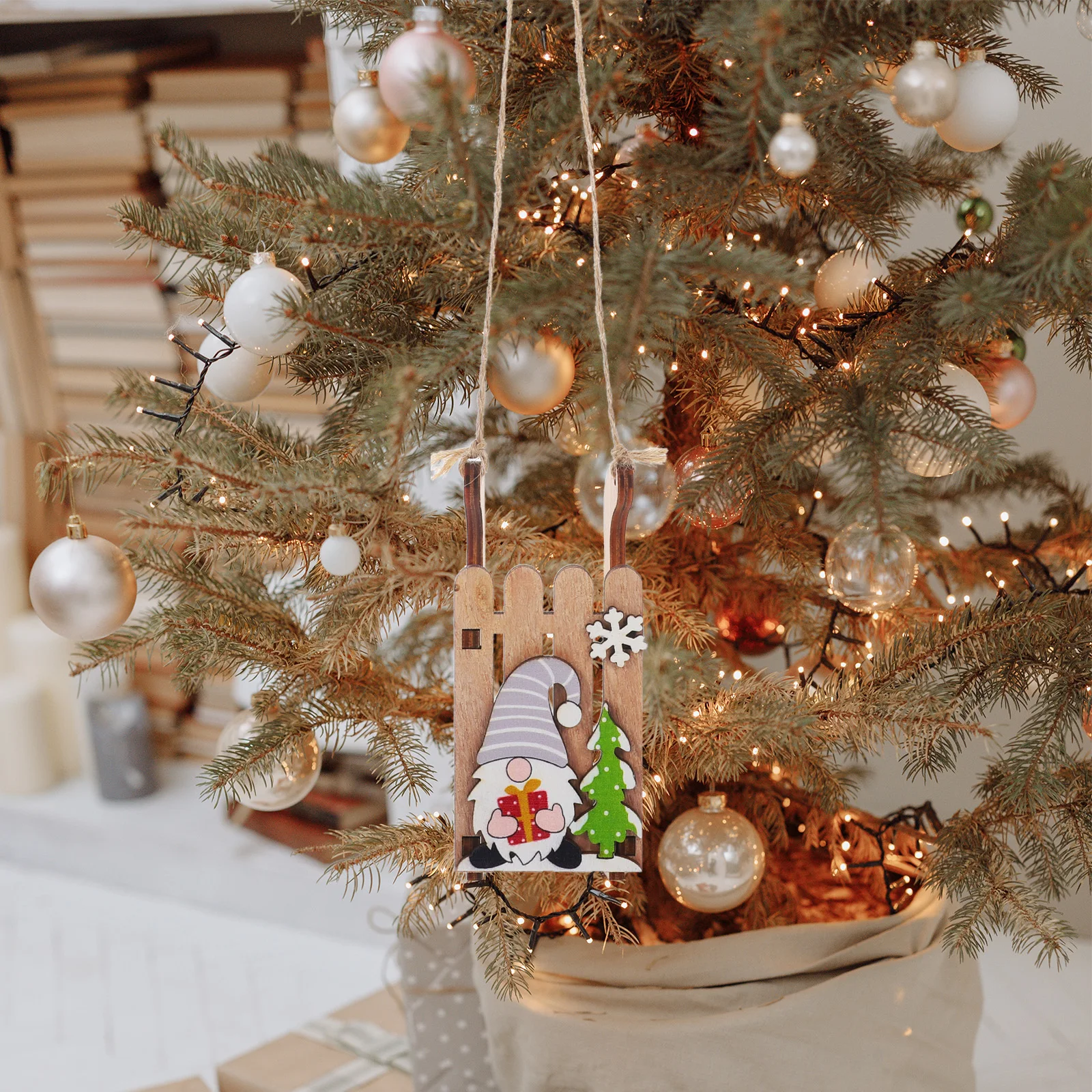 

3Pcs Christmas Tree Hanging Sleigh Ornament Small Wood Sleigh Gnome Xmas Desktop Home Decor Christmas Tree Decoration